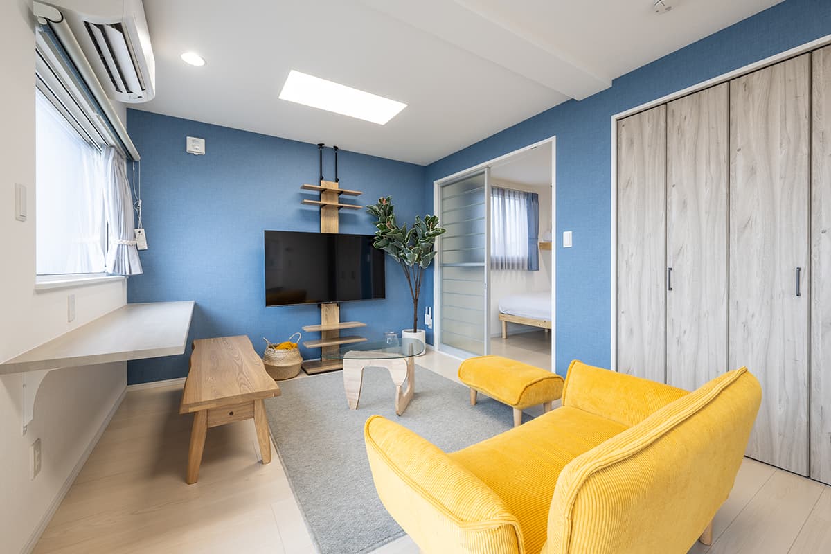 写真:木造ユニット型タイニーホーム(内観)